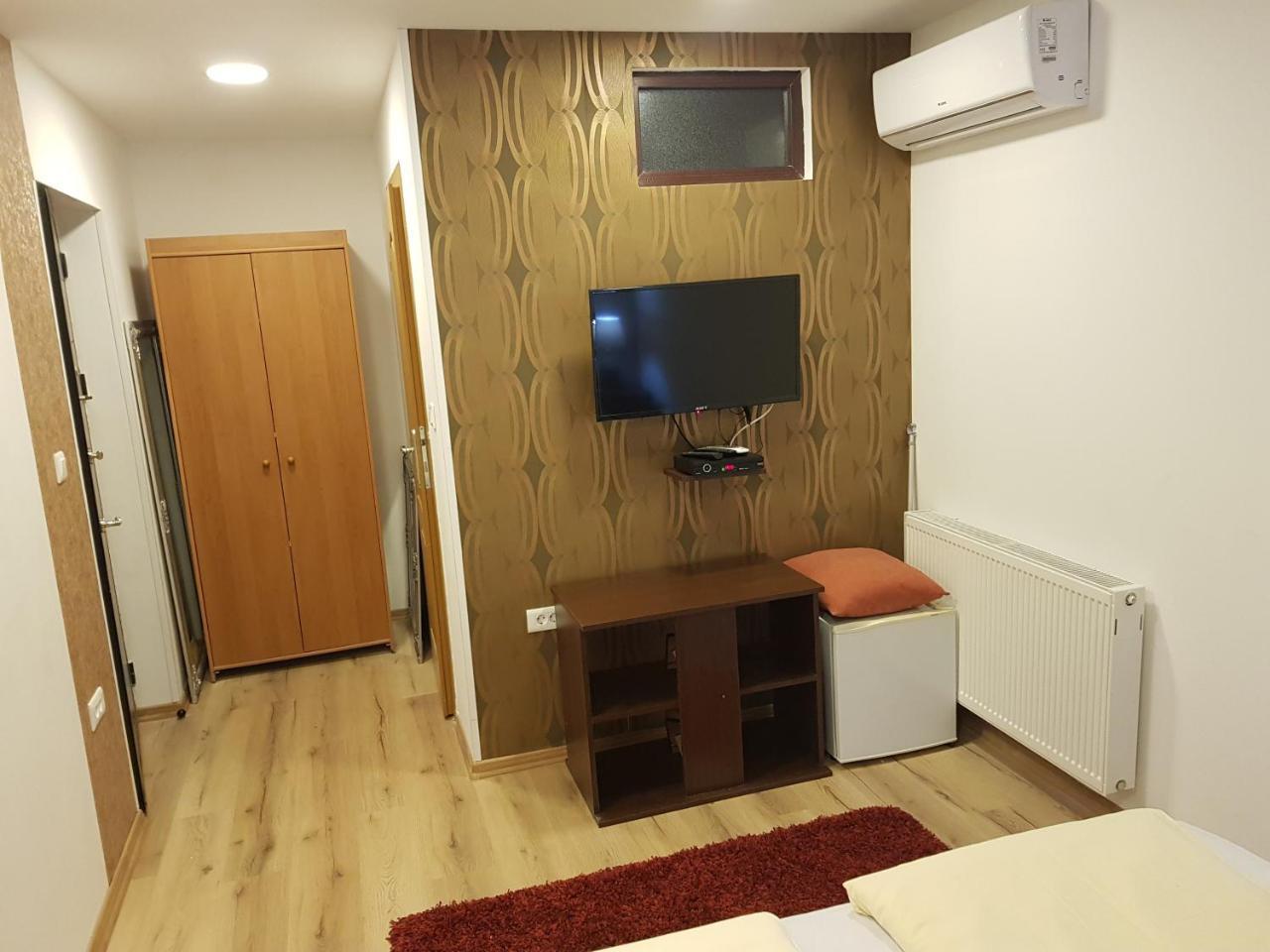 B&B Bazeni Сараево Экстерьер фото
